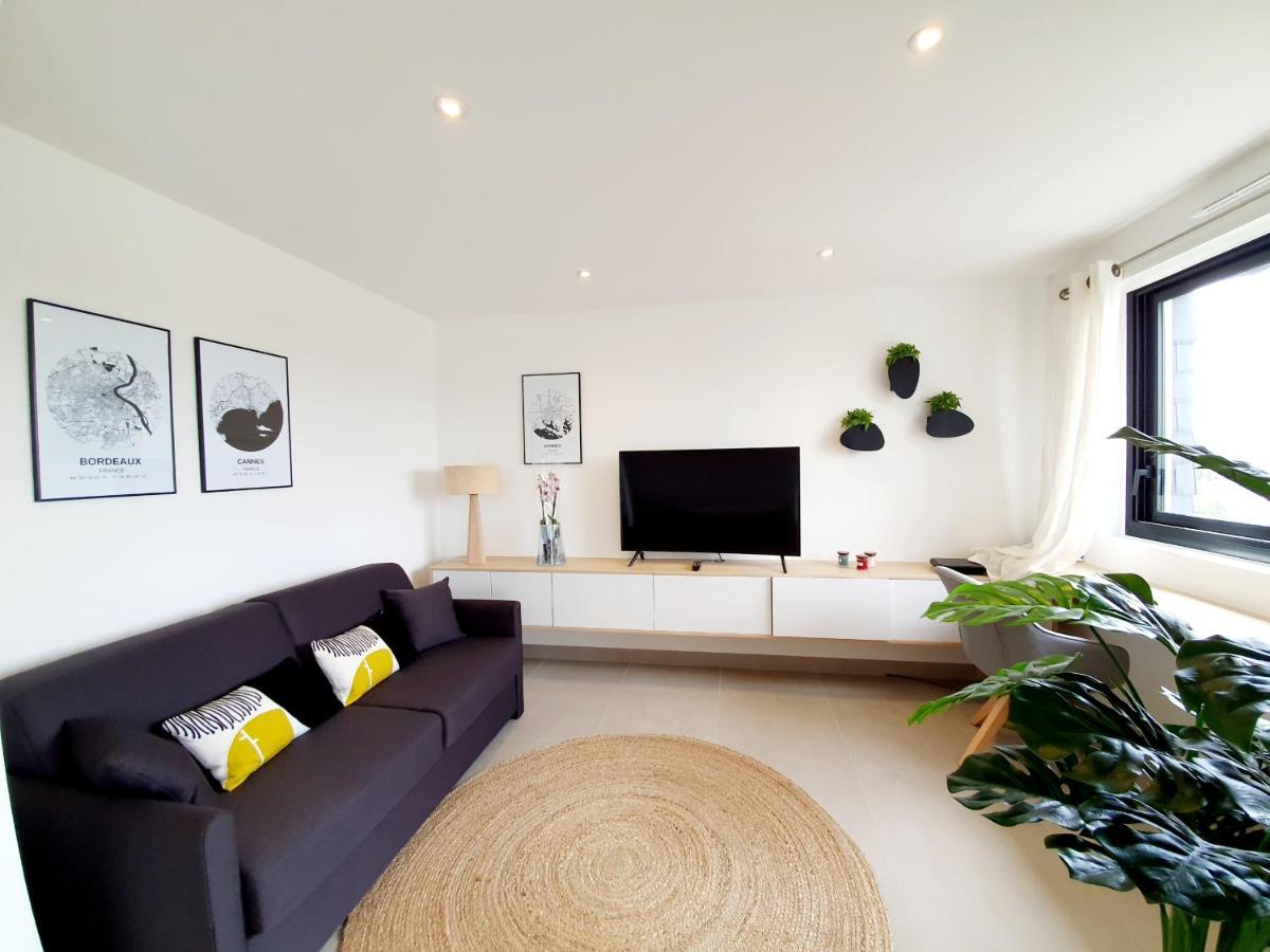 Grand Appartement De Standing Avec Terrasse Vue Port Au Centre De Vannes Luaran gambar
