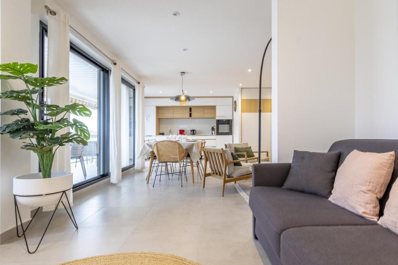 Grand Appartement De Standing Avec Terrasse Vue Port Au Centre De Vannes Luaran gambar